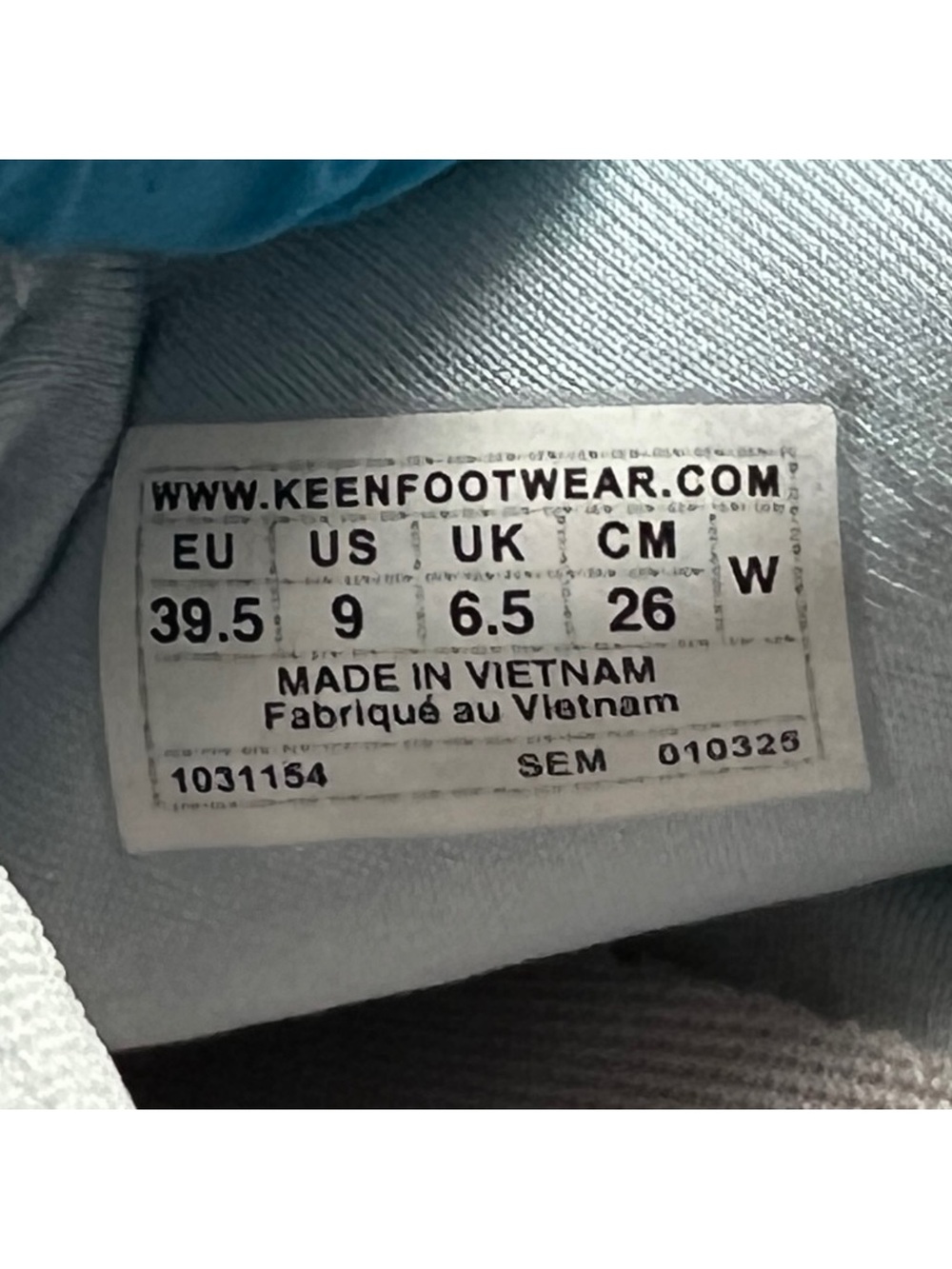 Keen Whyser blue denim slip on shoes US Women’s 9 EUC - Picture 7 of 12
